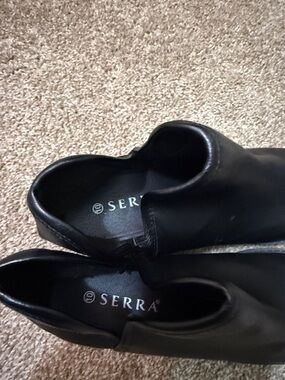 Serra Black Slip-On Leather Mules